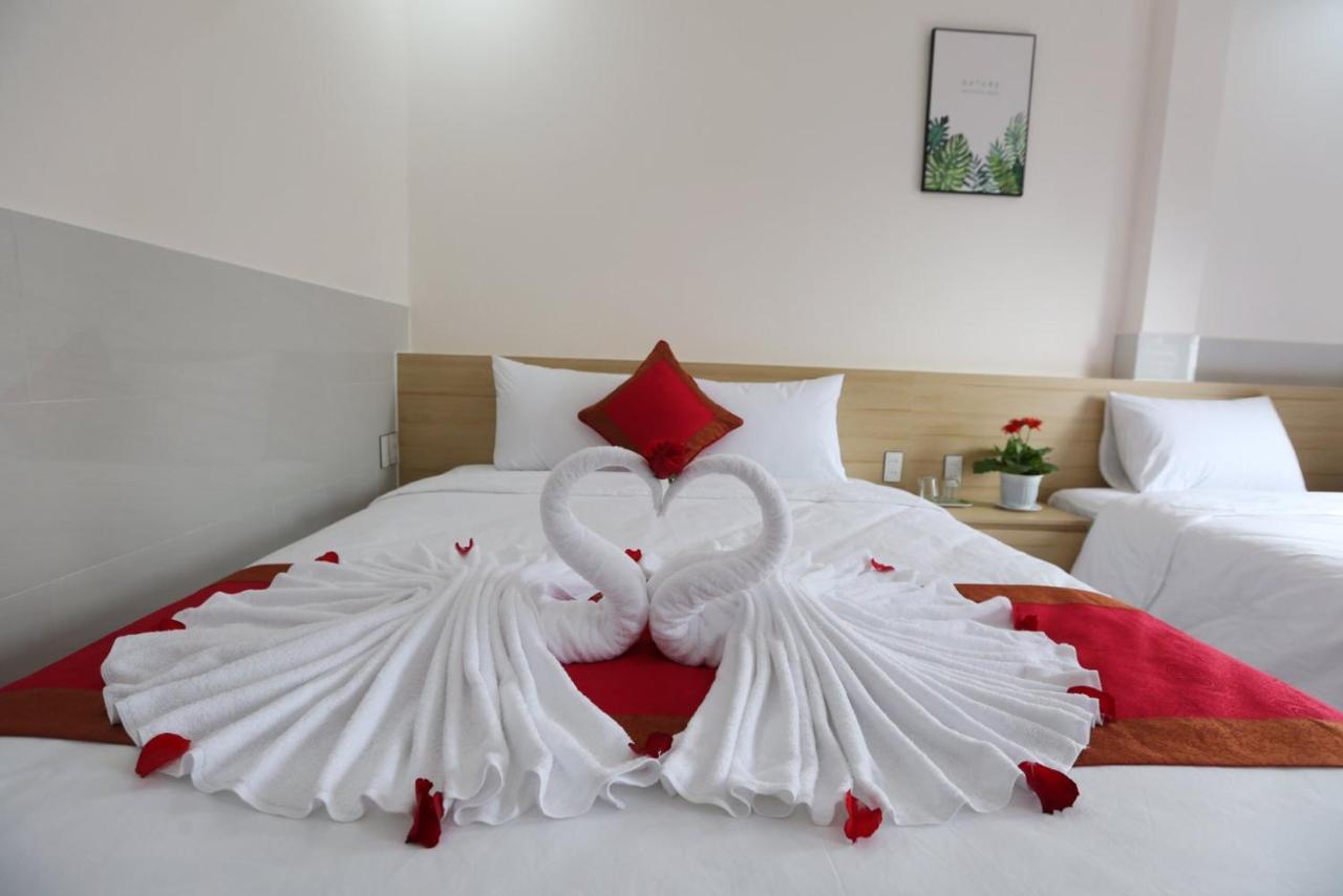 Song Thien Homestay Хойан Экстерьер фото