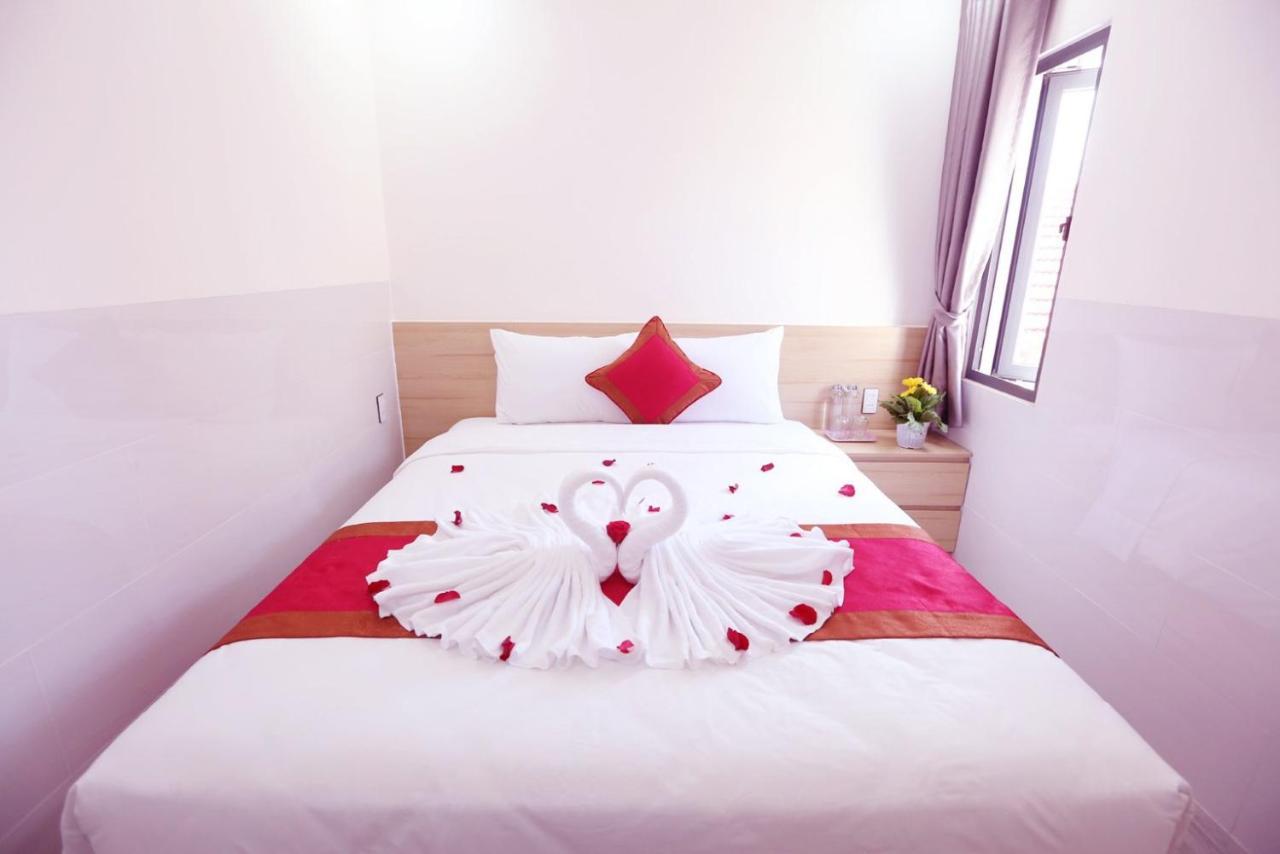 Song Thien Homestay Хойан Экстерьер фото