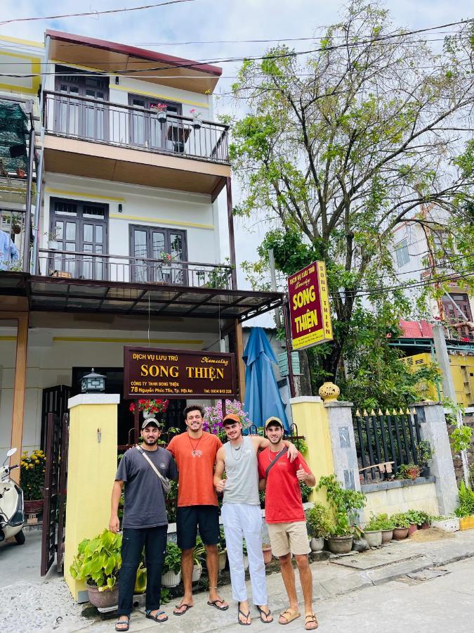 Song Thien Homestay Хойан Экстерьер фото