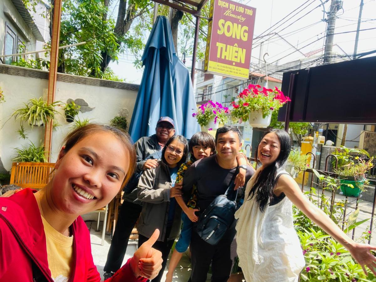 Song Thien Homestay Хойан Экстерьер фото