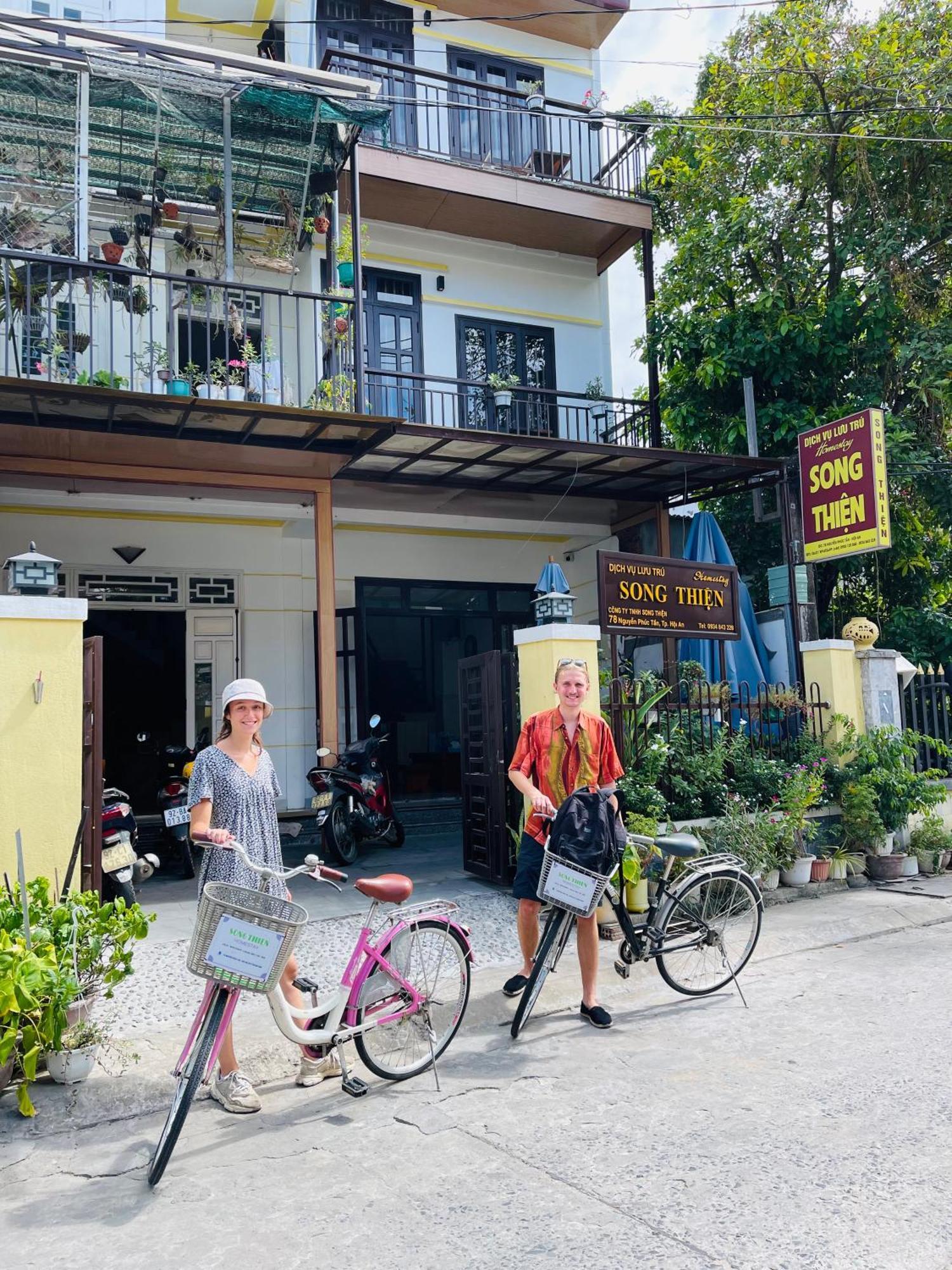 Song Thien Homestay Хойан Экстерьер фото